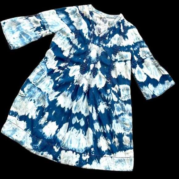 Cato Dresses & Skirts - Cato Bleach Washed Chambray Pleated Top